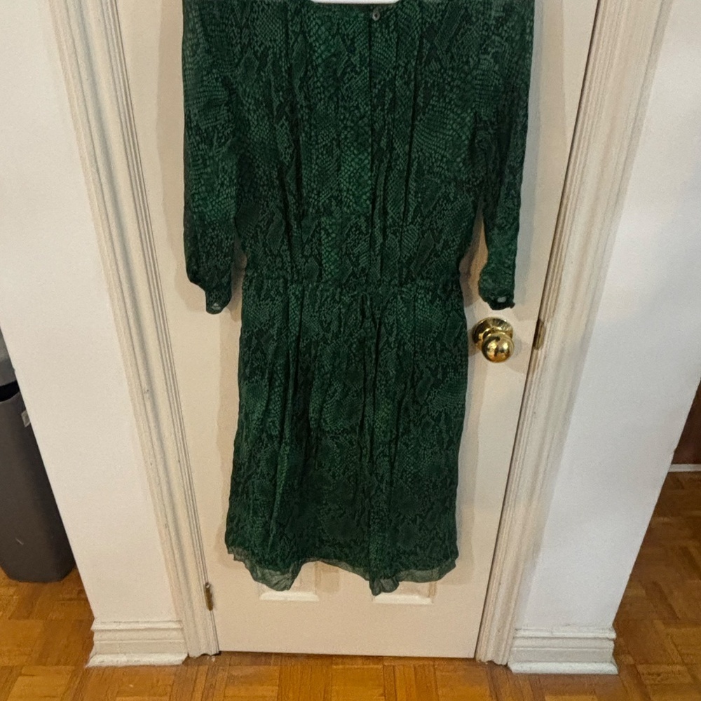 babaton 100% silk green dress midi dress snake print *accepting offers - Picture 8 of 9